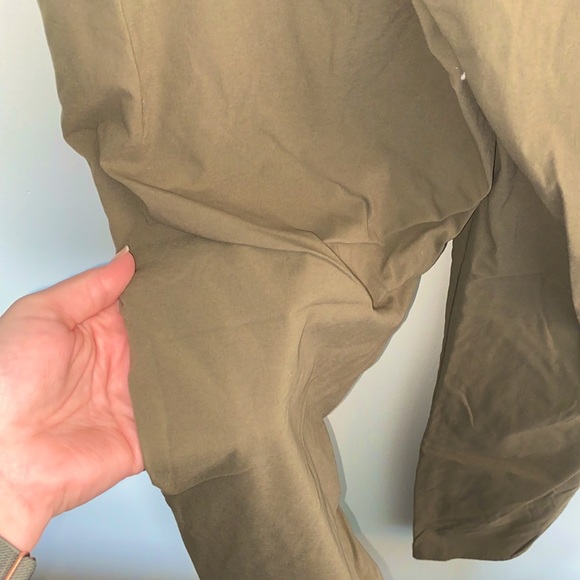 Columbia Hiking Pants - Picture 3 of 3